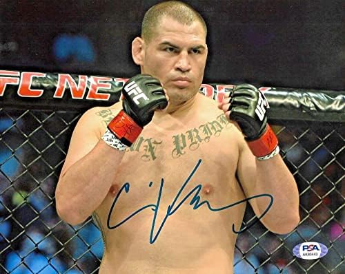 Кейн Веласкес, супертяжеловес UFC WWE, Подписано Автограф Върху снимката 8x10 PSA / DNA COA 2 - Снимки на