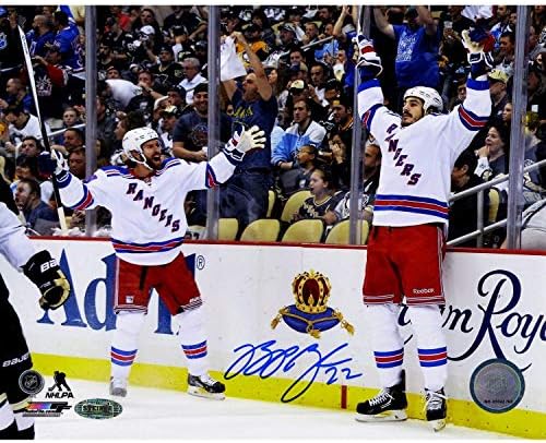 Брайън Бойл подписа снимка, посветена на мач от 7-ия кръг на НХЛ срещу Пингуинс, с Миро 8x10 - Снимки на НХЛ