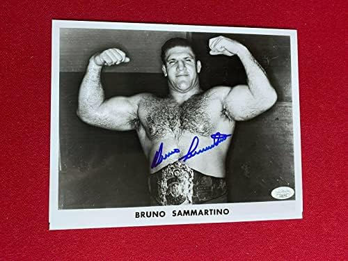 Бруно Sammartino С автограф (JSA) Снимка 8 x 10 (Жива легенда е) - Снимки рестлинга с автограф